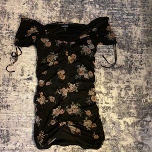 Flower off the shoulder Express blouse.